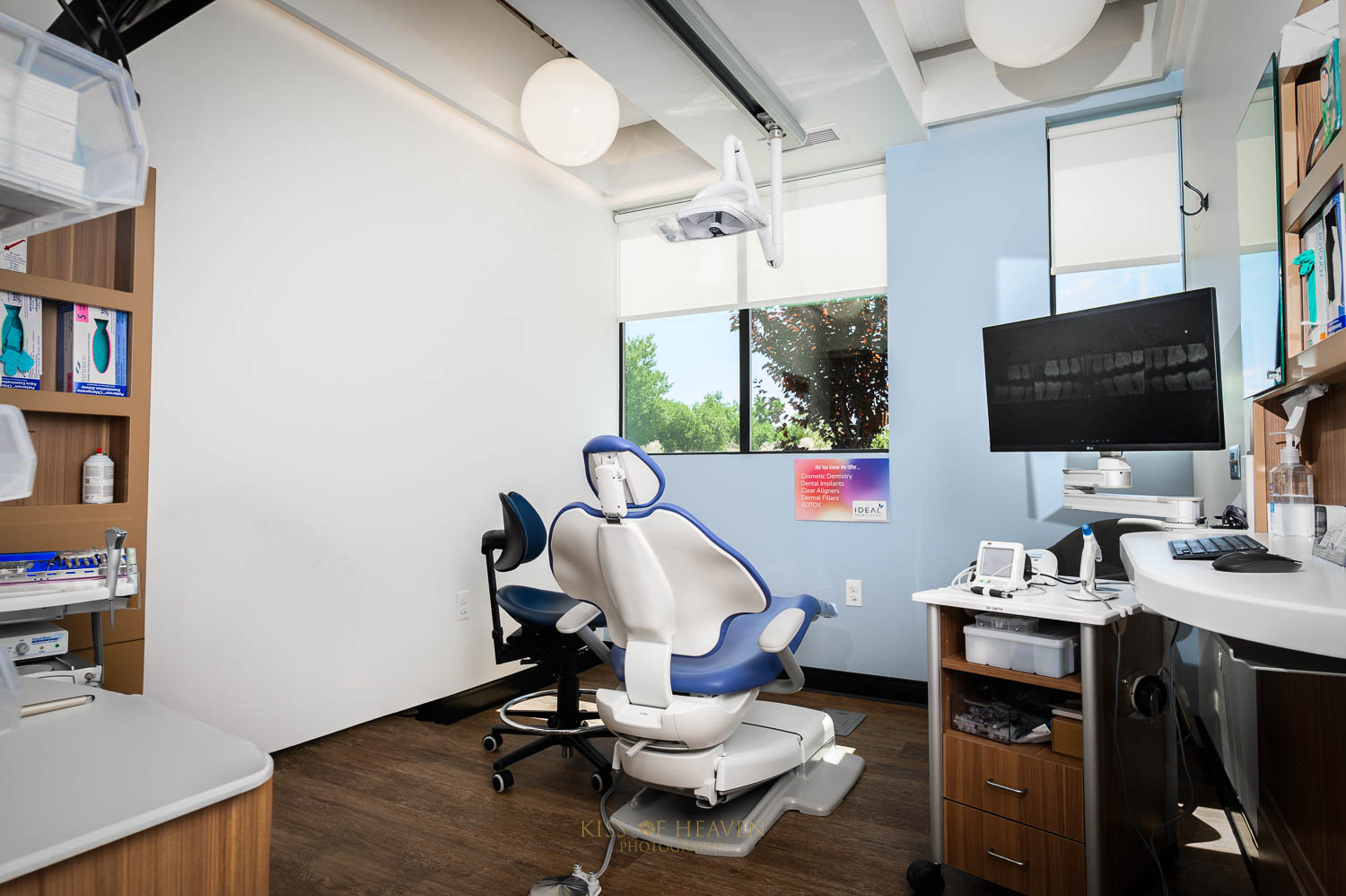 A dental room with dental chair designed Ergonomic in a clinic in Richland, WA. Commercial photographer by Kiss of Heaven Photography.